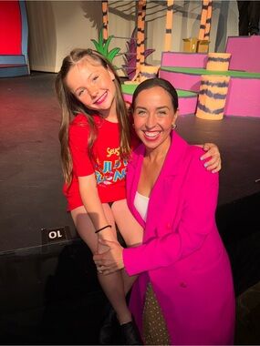 Meet your Poshers, Beth & Amelia